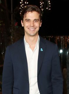 Antoni Porowski