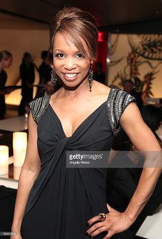 Elise Neal