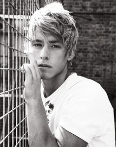 Mitch Hewer