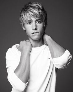 Mitch Hewer