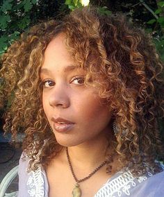 Rachel True