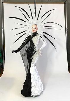 Sasha Velour