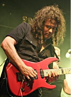 Vinnie Moore