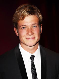 Ed Speleers