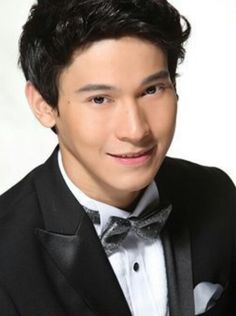 Enchong Dee