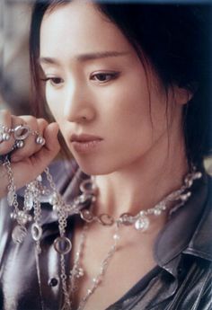 Gong Li