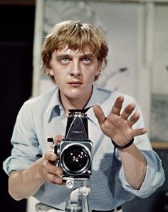 David Hemmings