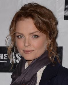 Dina Meyer