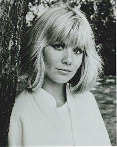 Glynis Barber