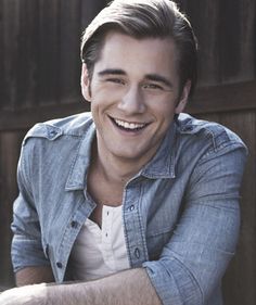 Luke Benward