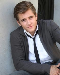 Luke Benward