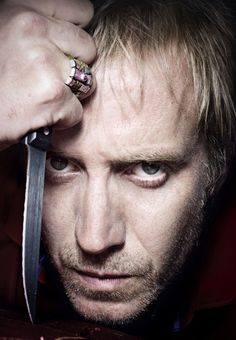 Rhys Ifans