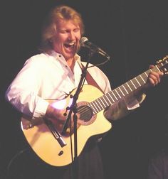 Rik Emmett