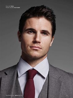 Robbie Amell