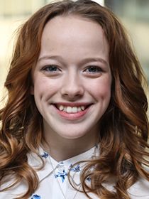 Amybeth McNulty