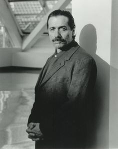 Edward James Olmos