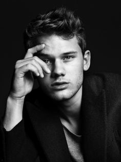 Jeremy Irvine