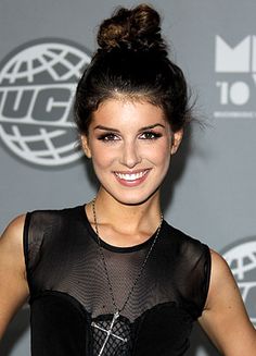 Shenae Grimes