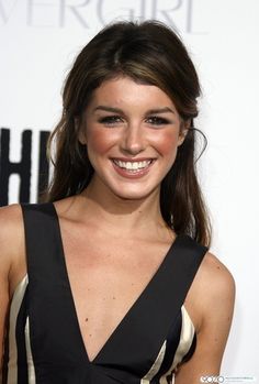 Shenae Grimes