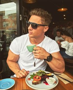 Steve Cook