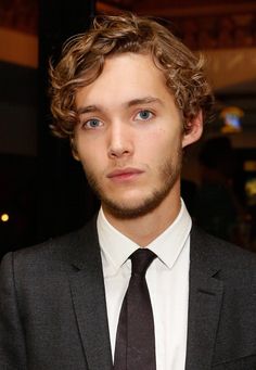 Toby Regbo