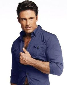 Fernando Colunga