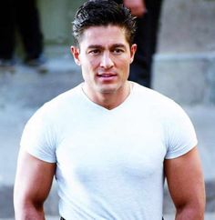 Fernando Colunga