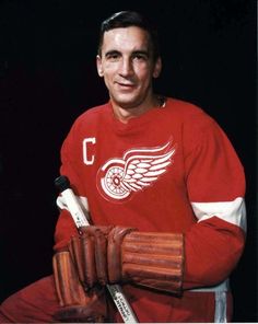 Ted Lindsay