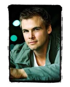 Tommy Dewey