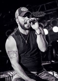 Tyler Farr