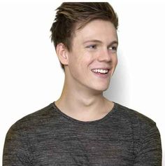 Caspar Lee