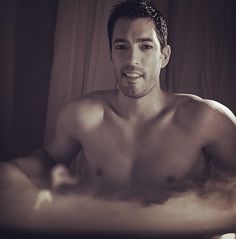 Drew Scott