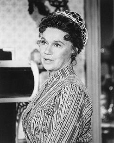 Jeanette Nolan