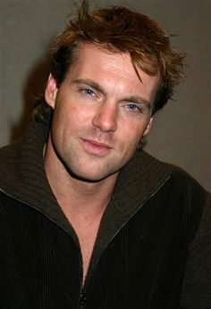 Michael Shanks