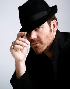 Marton Csokas