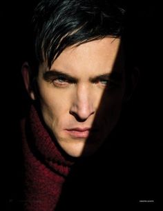 Robin Lord Taylor