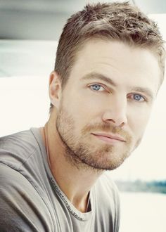 Stephen Amell