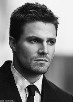 Stephen Amell