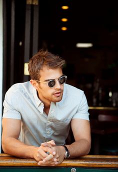 Theo James