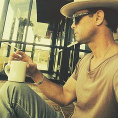 Walton Goggins