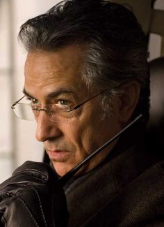 David Strathairn