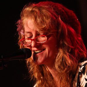 Eddi Reader