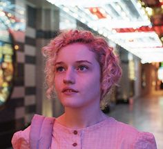 Julia Garner