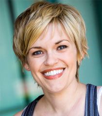 Kari Wahlgren