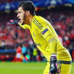 Ederson Moraes