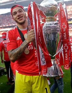 Ederson Moraes