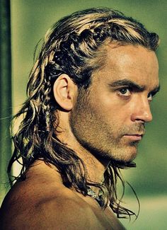 Dustin Clare