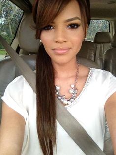 Leslie Grace