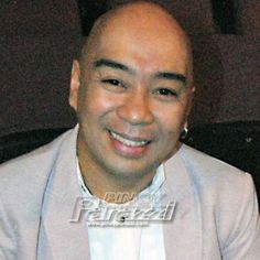 Wally Bayola