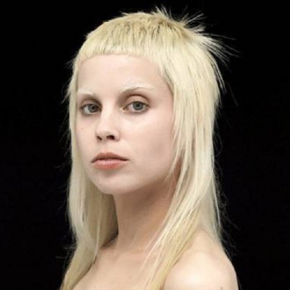 Yolandi